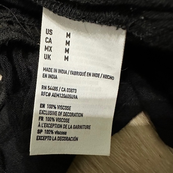 🛍️American Eagle outfitters embroidered cold shoulder top Size M excellent - Picture 8 of 9